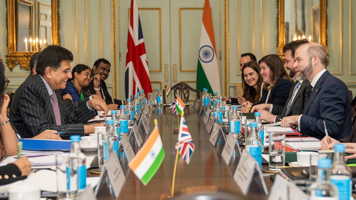 Indian Commerce Minister Piyush Goyal and Business and Trade Secretary Jonathan Reynolds